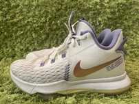 Vând nike LeBron wittnes 5 pentru baschet fără cutie