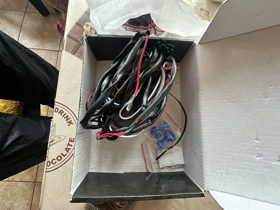 Angel Eyes C Shape - White за BMW E92 (07-10)