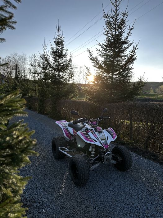 Vând suzuki ltz 400