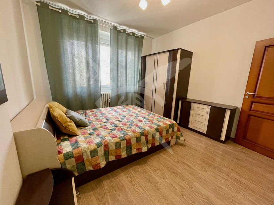 Дава се под наем Тристаен апартамент в София, Център - 77 кв.м за 747.66 € - Снимка #10