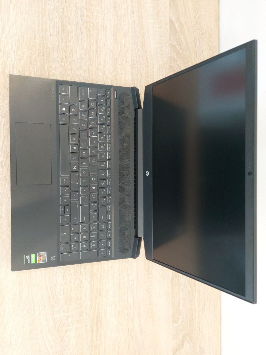 Laptop HP Pavilion Gaming - 15-ec0025nq