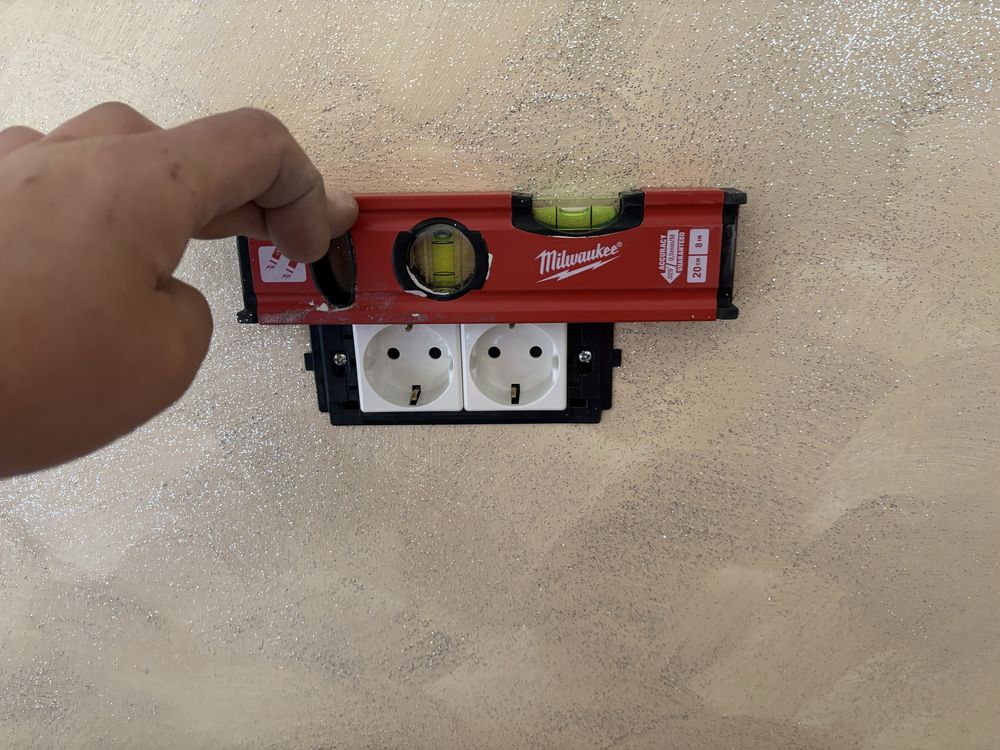 Servicii Electrician Instalatii electrice