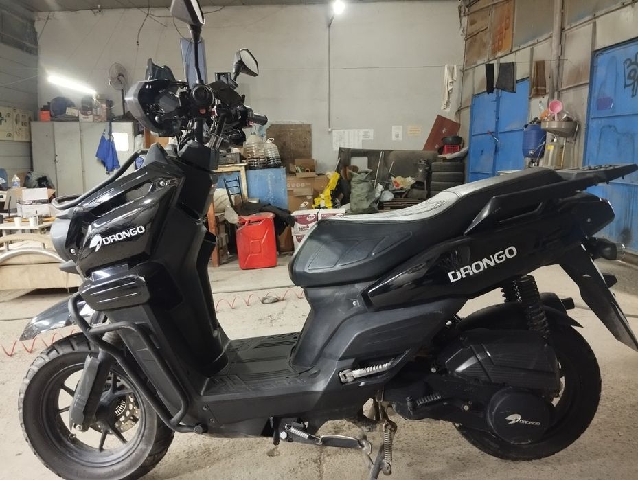 Продаётся скутер танк ВЫКУПА НЕТ