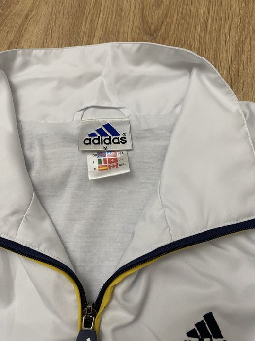 Спортивный костюм Adidas размер М