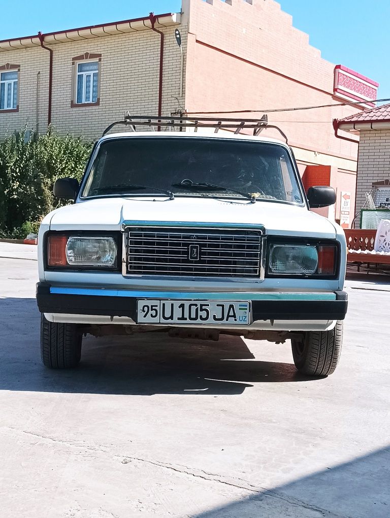 Lada  Жигули 2107