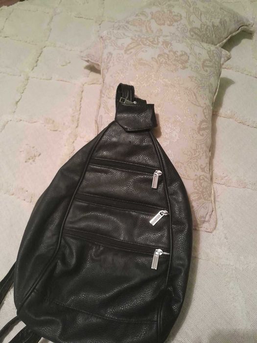 Дамска-рани4ка-4ерна