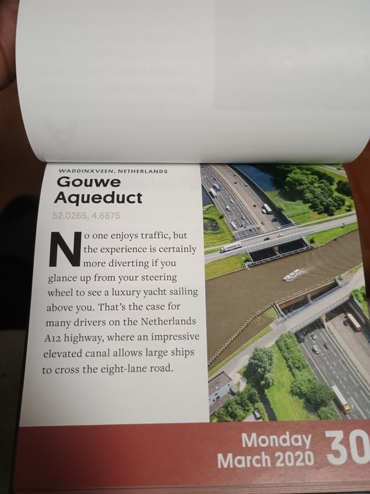 Vând calendar atlas obscura