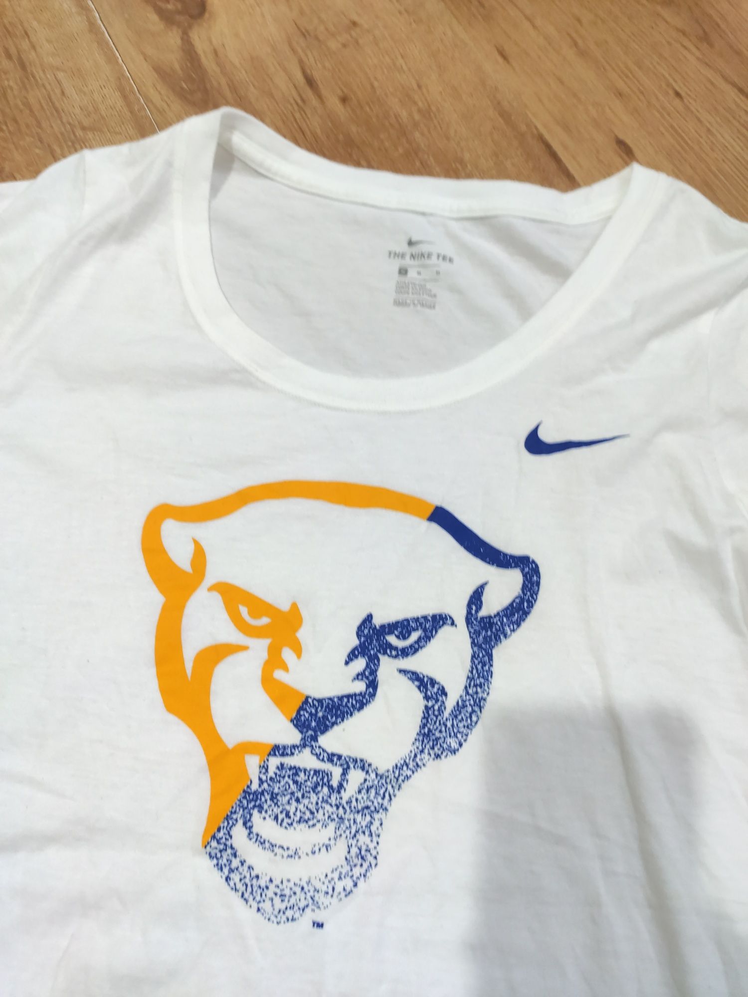 Tricou dama Nike mărimea M