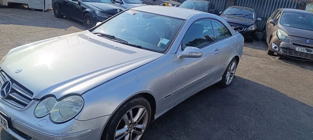 Dezmembrari / Dezmembrez Mercedes Clasa CLK 2.2 CDI 646966 cutie viteze manuala cod culoare 775 Iridium Silver