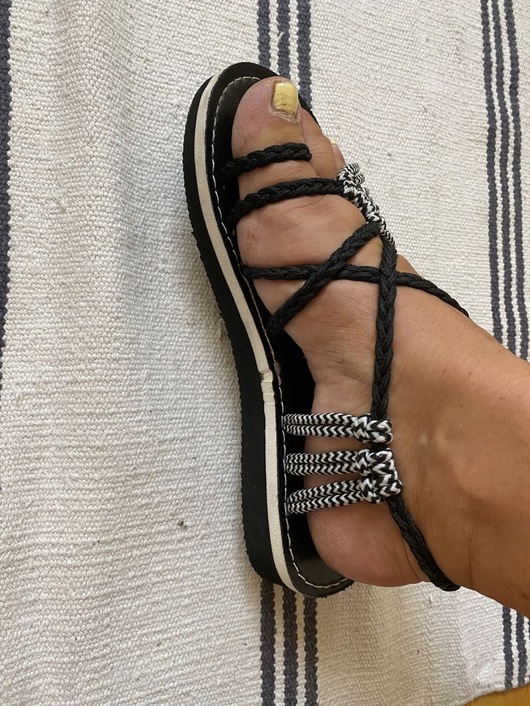 Дамски сандали