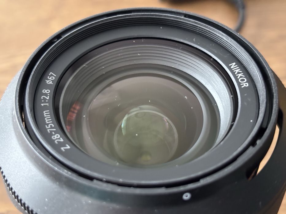 Nikon NIKKOR Z 28-75mm f/2.8 в Гаранция / като нов