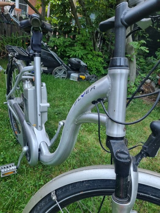 Bicicleta dama electrica deosebita