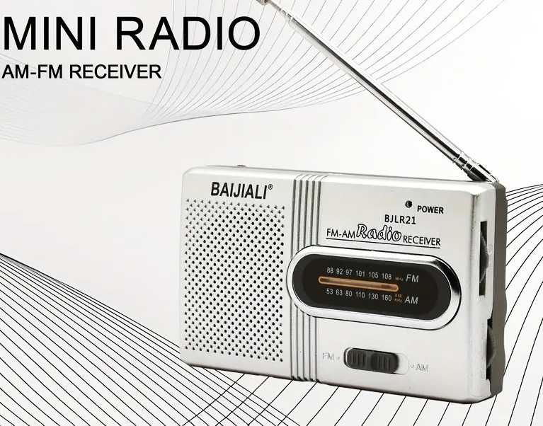 Radio AM si FM dimensiuni mini cu baterii AA