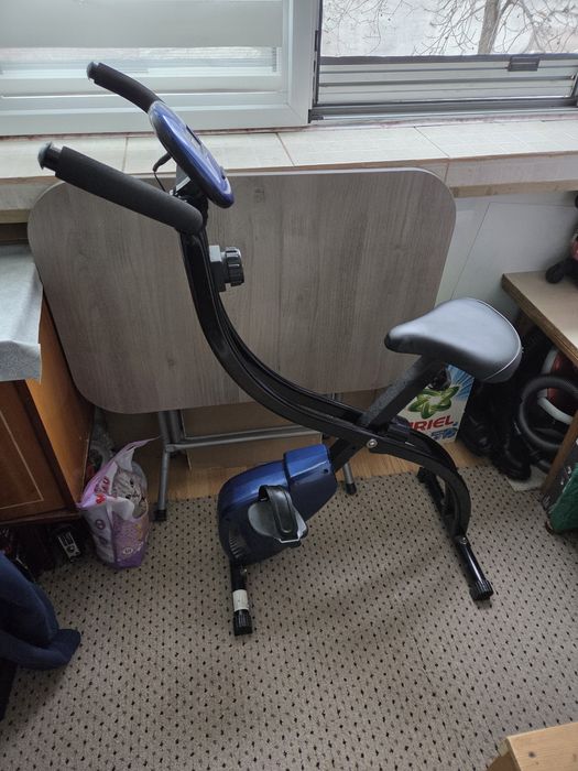 Bicicleta ergonomica pe post de cuier