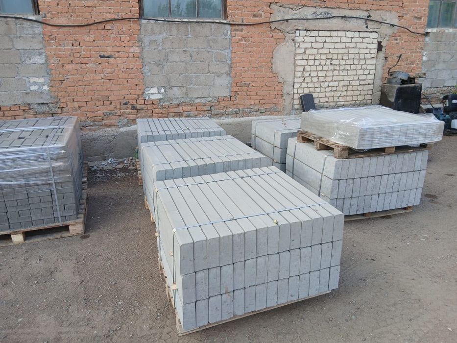 Поребрики бордюры