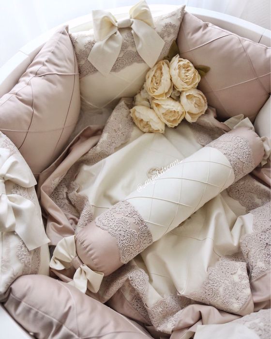 Бортики на  детскую кроватку