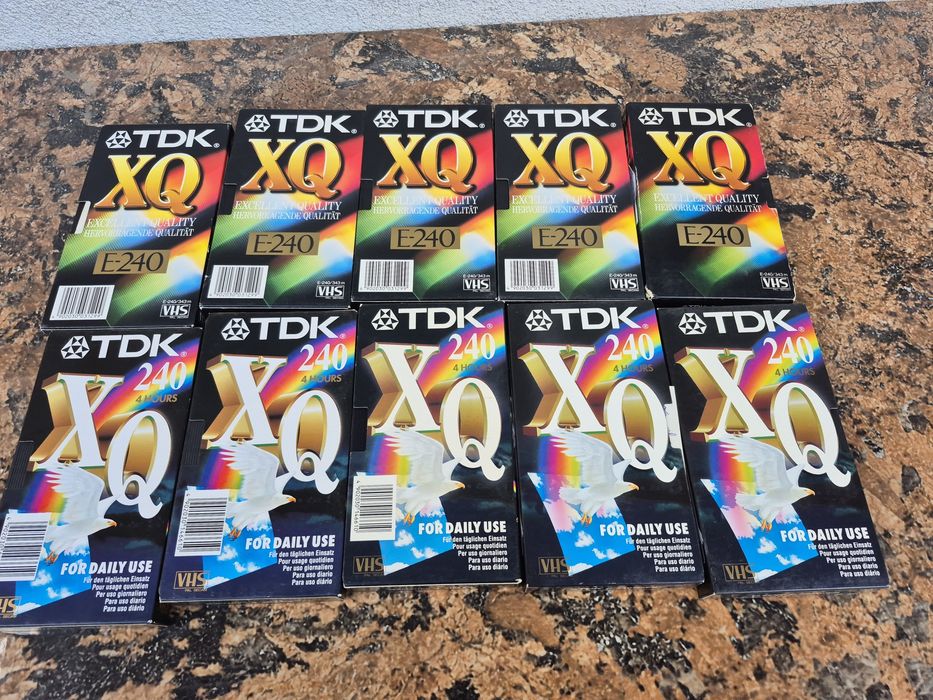 Vând 46 casete video VHS originale TDK colectie 240 minute,filme mixte