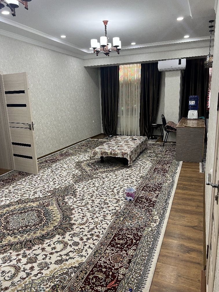 Buxoro shahar Terakzor Restoran 3xonali kvartira sotiladi