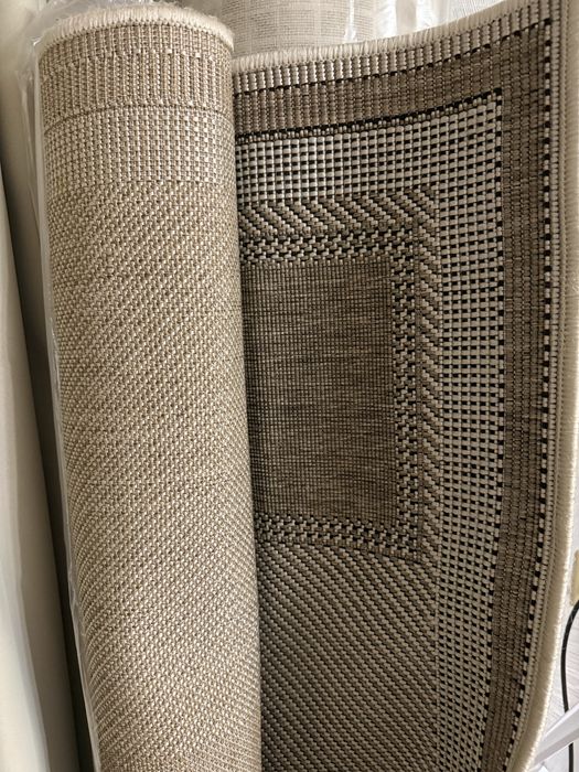 Продам ковер 1,5 на 2 состояние илеальное после химчистки