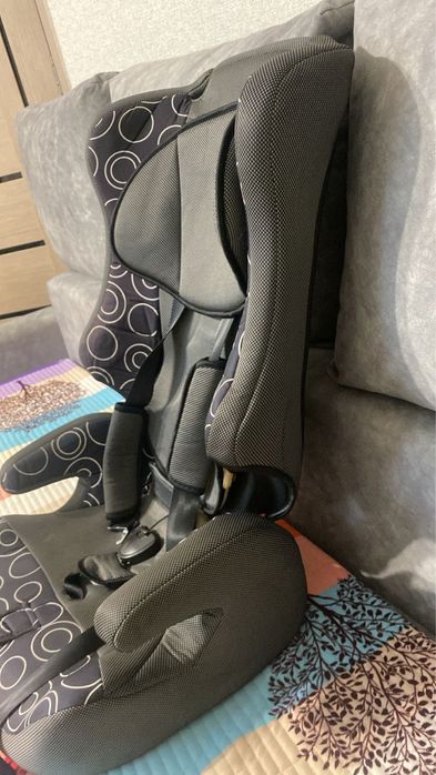 Продам детское автокресло