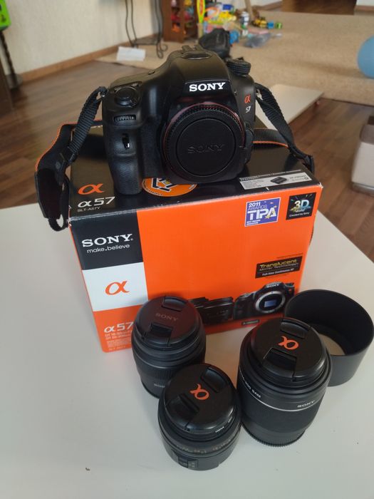 Sony A57 + 3 объектива в отличном состоянии.