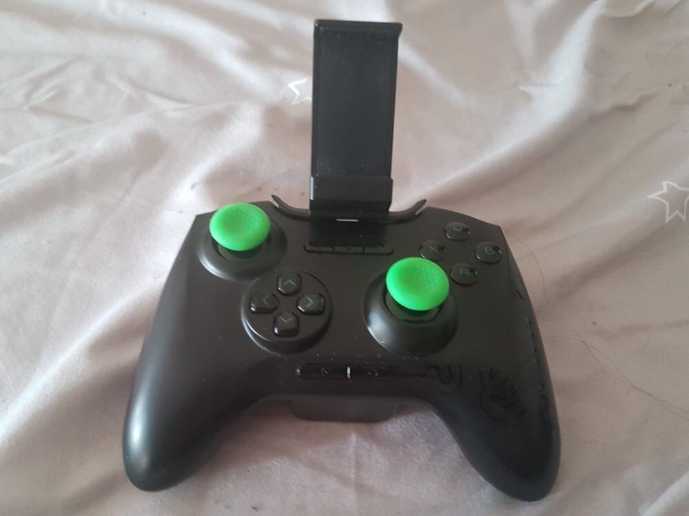 Gamepad Razer Serval