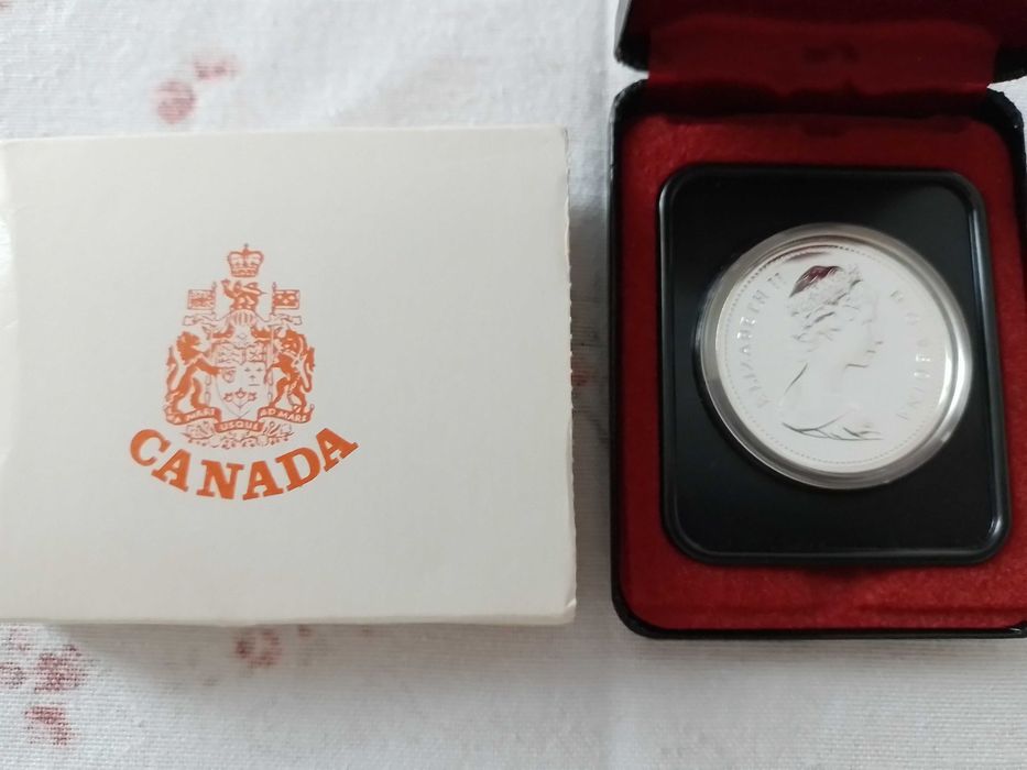 Монети - над 100 годишна колекция