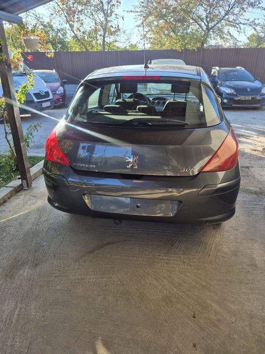 Peugeot 308 1.6 benzină Hatchback