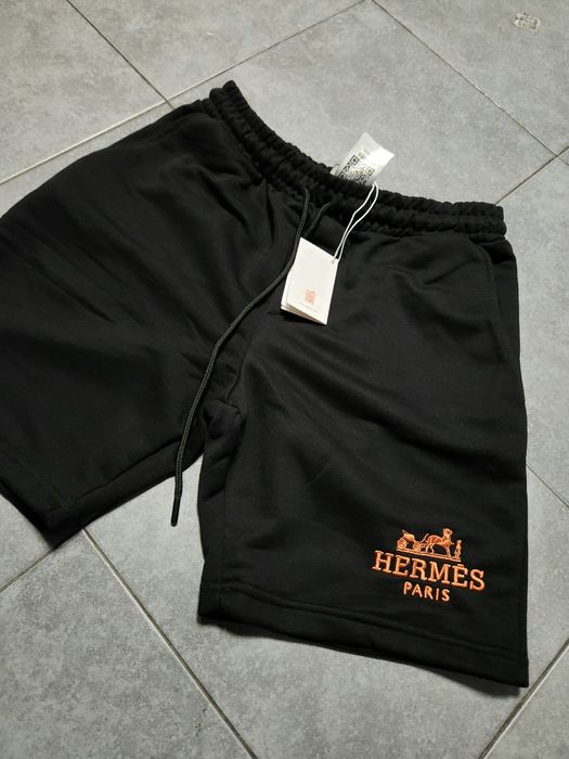 Къси панталони НАМАЛЕНИ