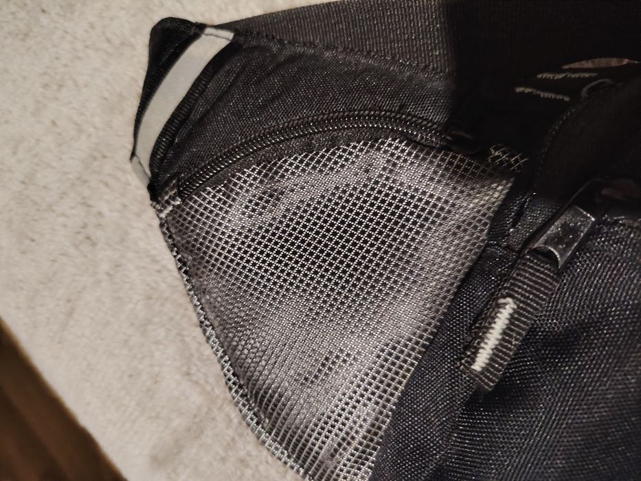 Чанта за кръста с ботилка