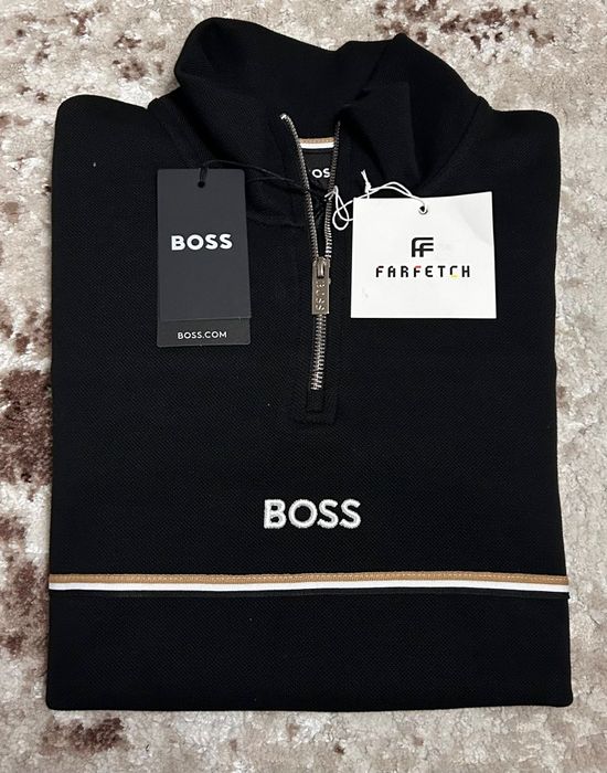 Vând bluza noua de bărbați Boss