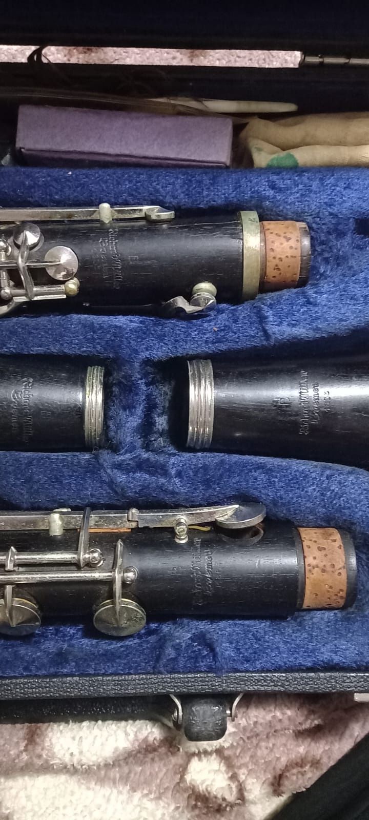 Vând clarinet cu toate accesoriile