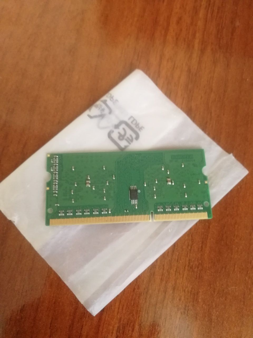 Оперативная память 2GB (ноутбук)