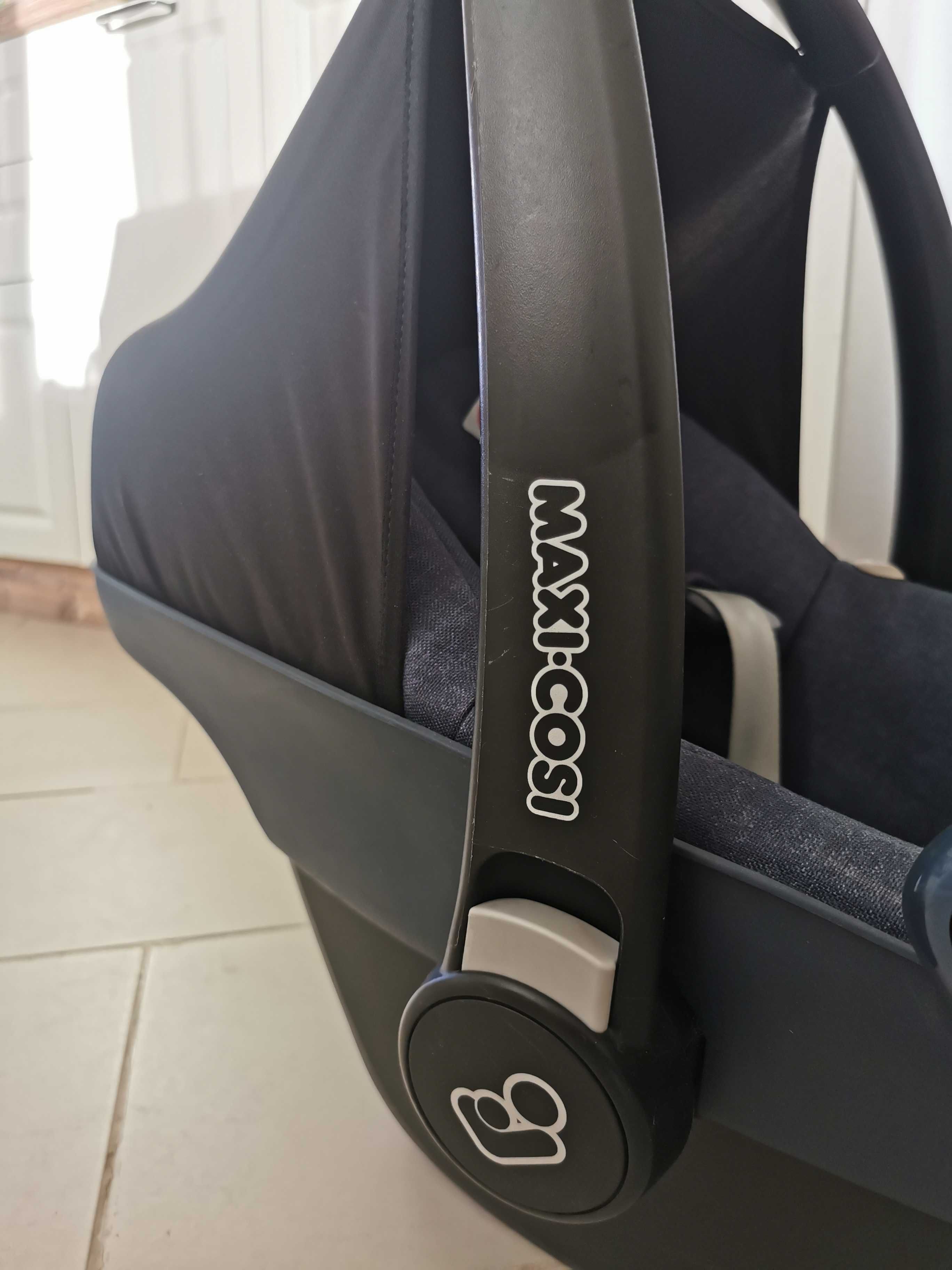 Кош за кола Maxi-Cosi с подложка за новородено