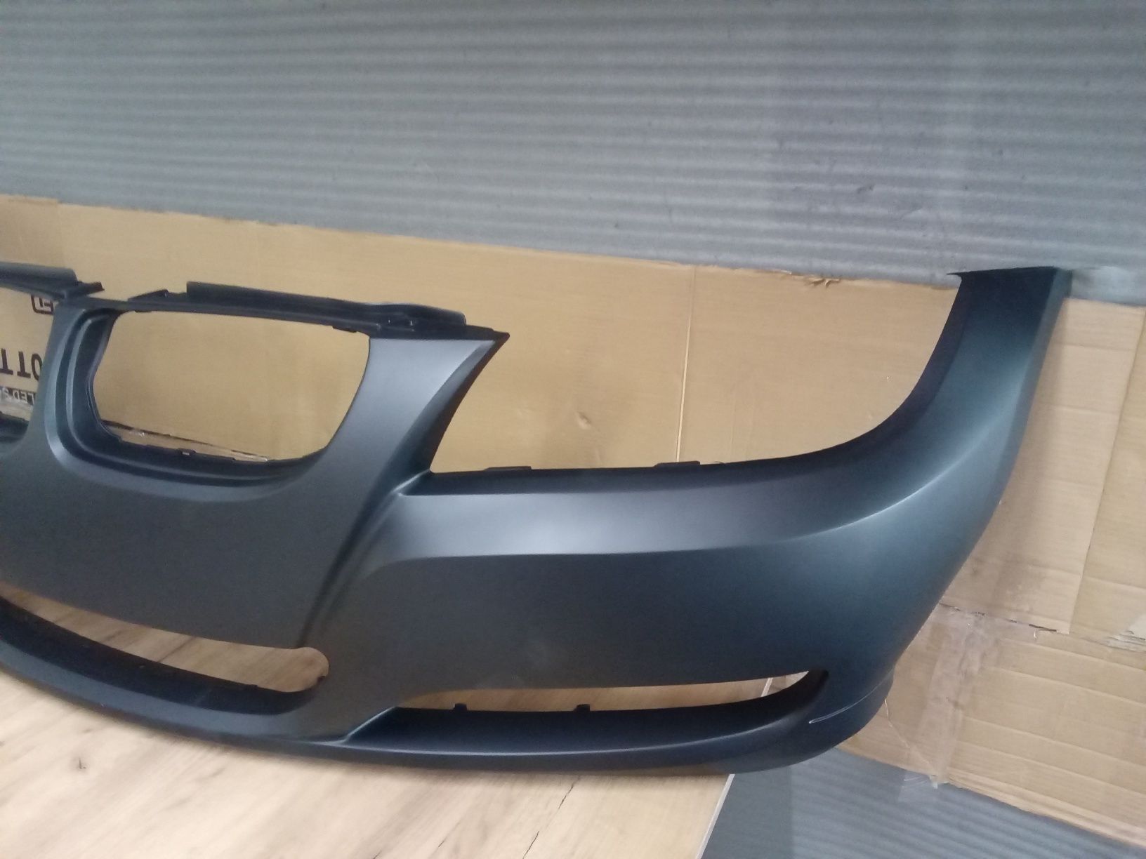 Bara fata BMW E90/E91 LCI Facelift 2008-2012