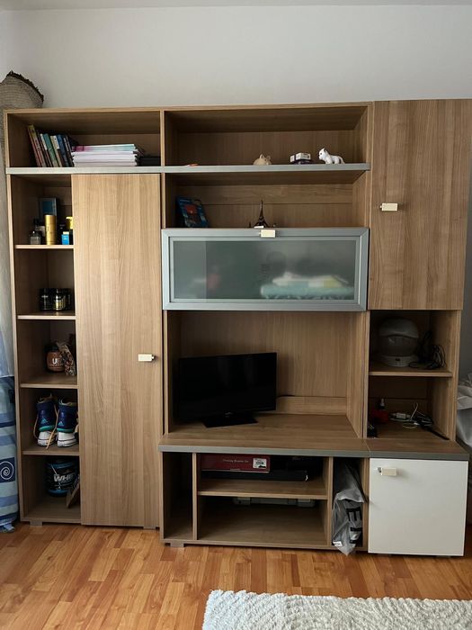 Mobila dormitor  tip biblioteca