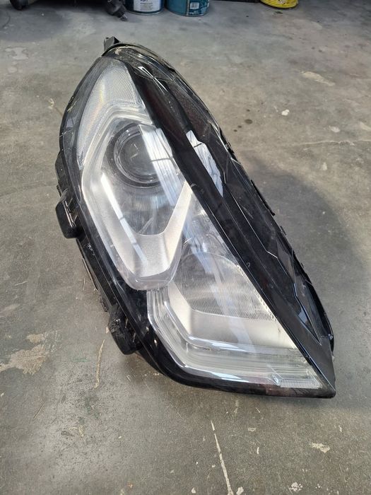 Faruri ford ecosport, golf 6,passat b6 xenon