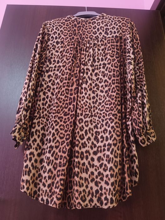 Рокля с тигров принт H&M