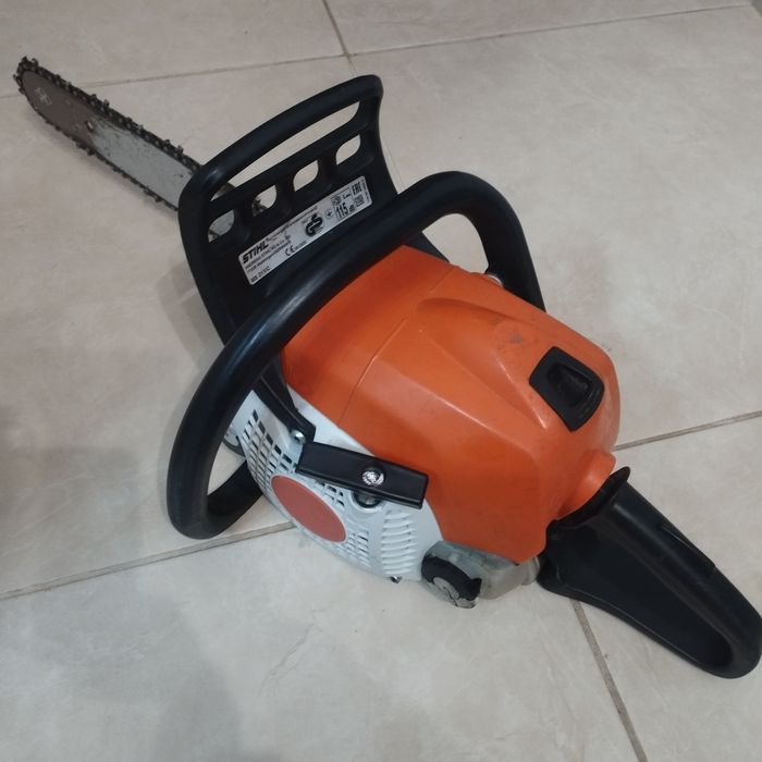 Motofierastrau/Drujba MS 211