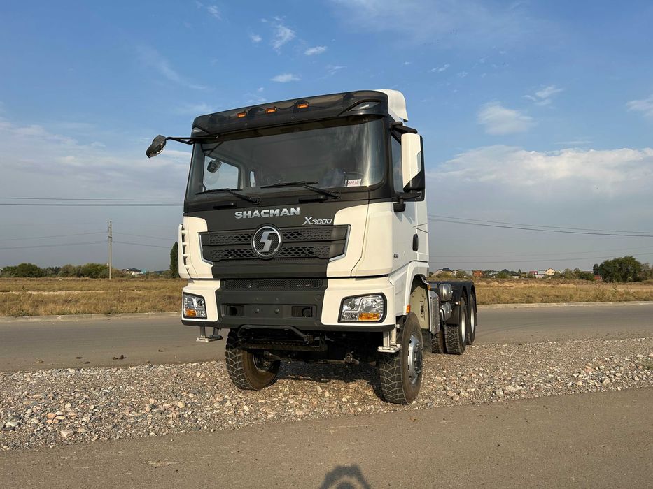 Новый тягач Shacman x3000 6x6