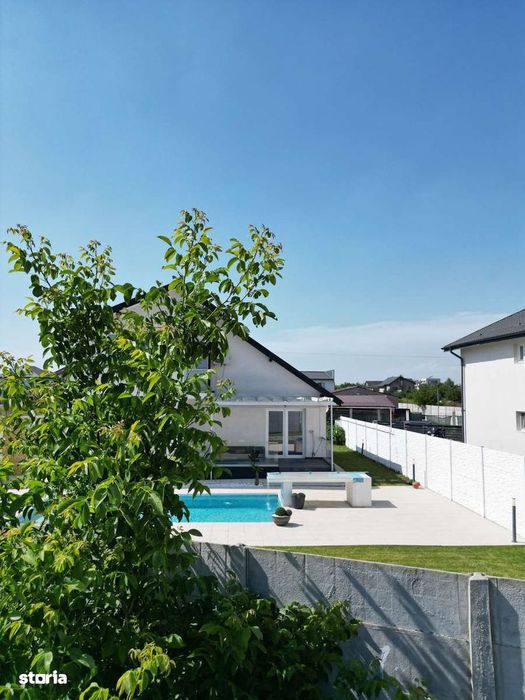 Casă  cu Piscina  P+1 cu 5 camere în comuna Berceni –Teren 450 mp