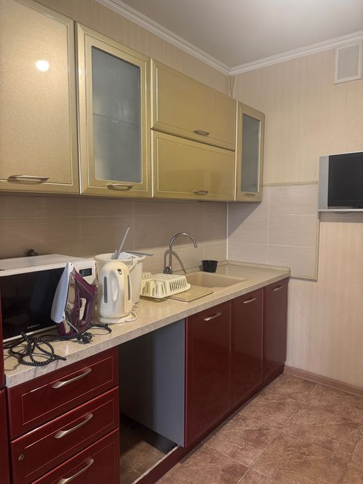 Кухонная мебель 60000 тенге