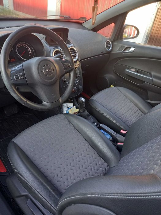 Vind opel corsa automata