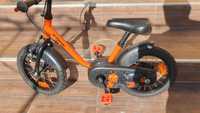 Bicicleta Dechatlon pentru copii cu roti ajutatoare