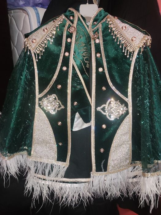 Костюм за сюнет и