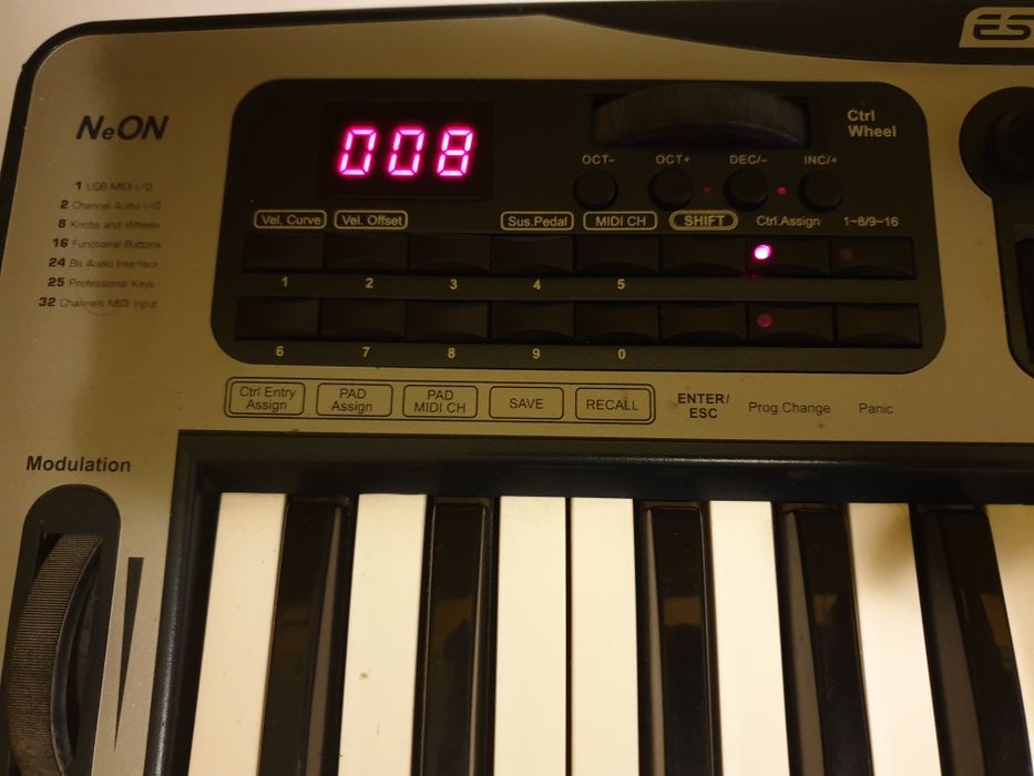 Clapa ESI NEON 25 Key USB AUDIO/MIDI controller