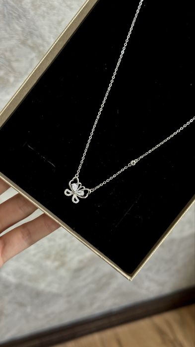 Серебряное колье, нежная подвеска бабочка