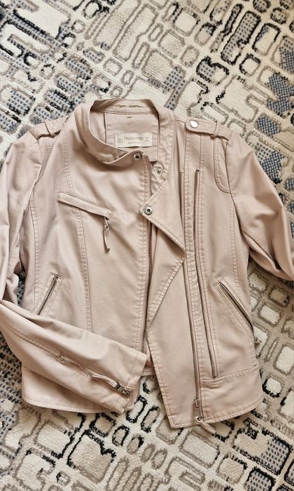 Куртка женская  s размер