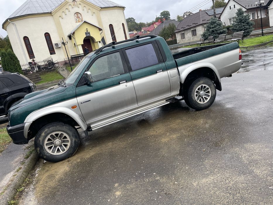 Mitubishi l200 .