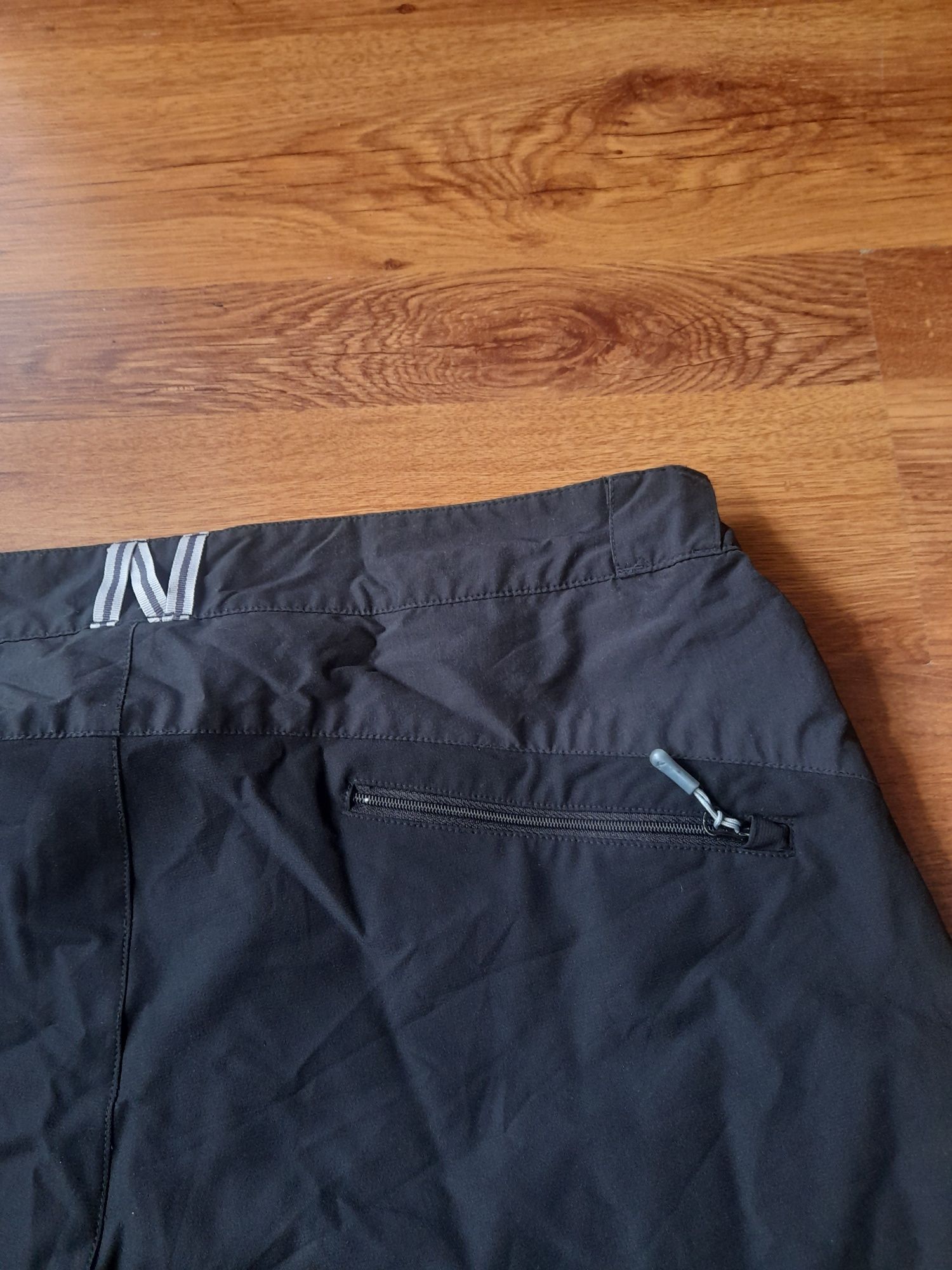SALEWA мъжки къси панталонки 2XL размер.